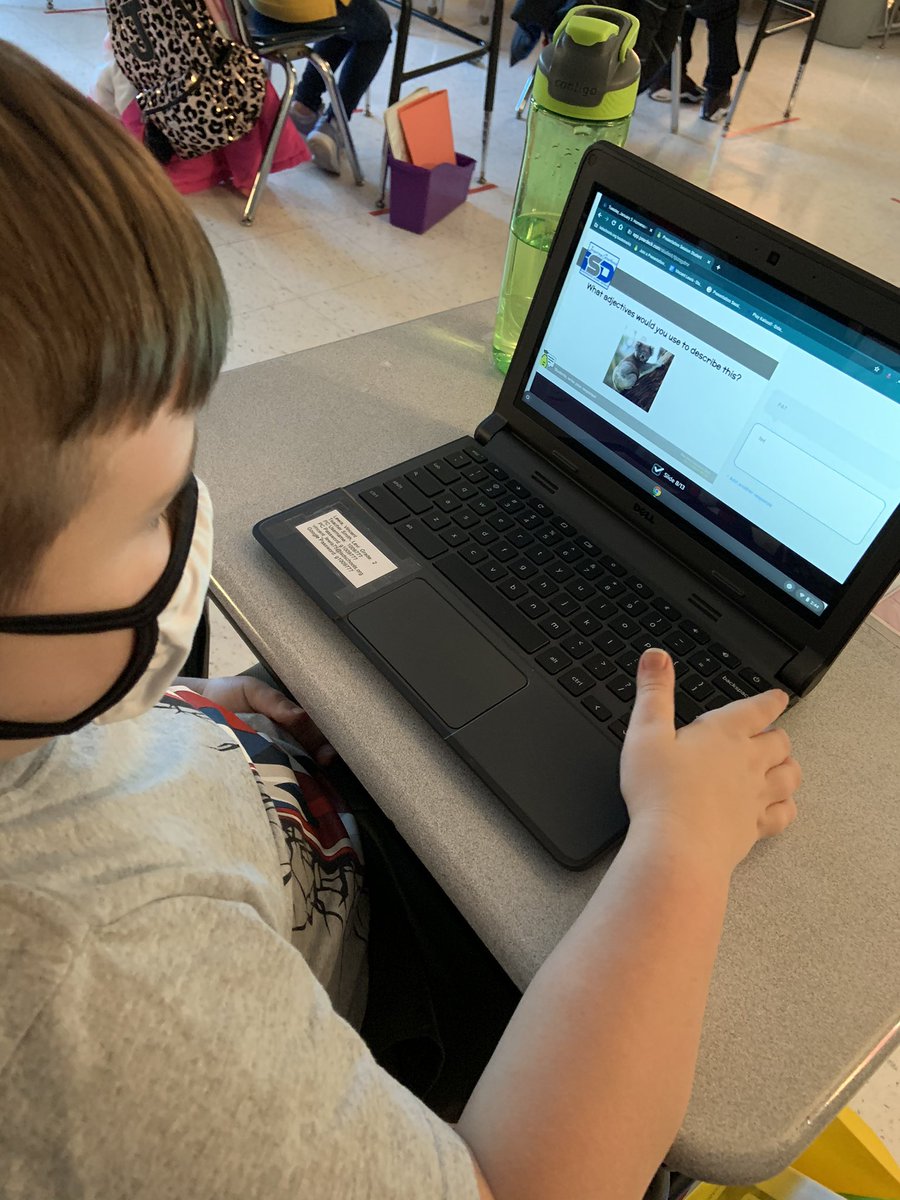 MrLeviSmith's tweet photo. #isd2ndgrade @lufflions using @PearDeck to review adjectives. This resource is a great way to keep students engaged and accountable. Ss used adjectives like cute, gray, fluffy, fuzzy, soft, and slow to describe this koala! #luffpride #goingbeyond https://t.co/UTXYDRwJr0