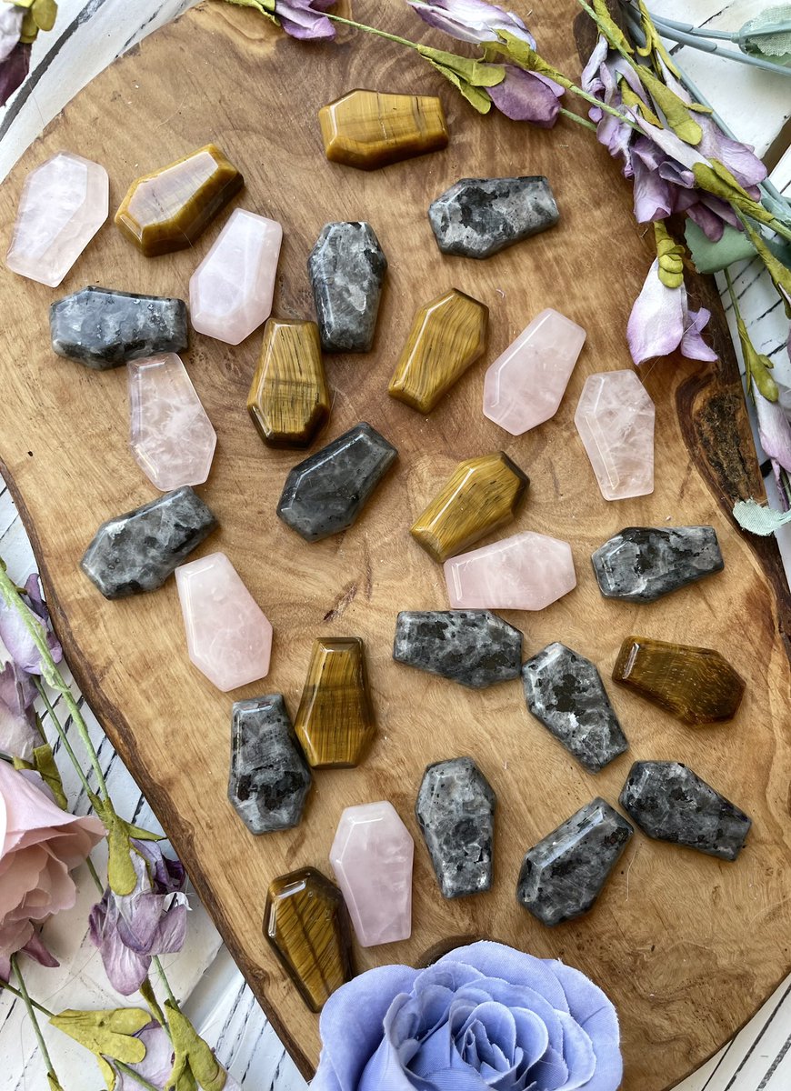 DesignsTiffany's tweet photo. New stuff! Checkout my Etsy Shop ✨💕✨ https://t.co/KHl47yr0ic 🔮 https://t.co/9gmfL3Nqtn