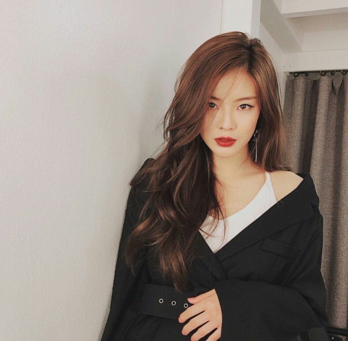 sunbinsarchive's tweet photo. happy birthday, gorgeous 🌸🥳 may this year be very amazing for you~ #HappySunbinDay https://t.co/cHDXGOZF1J