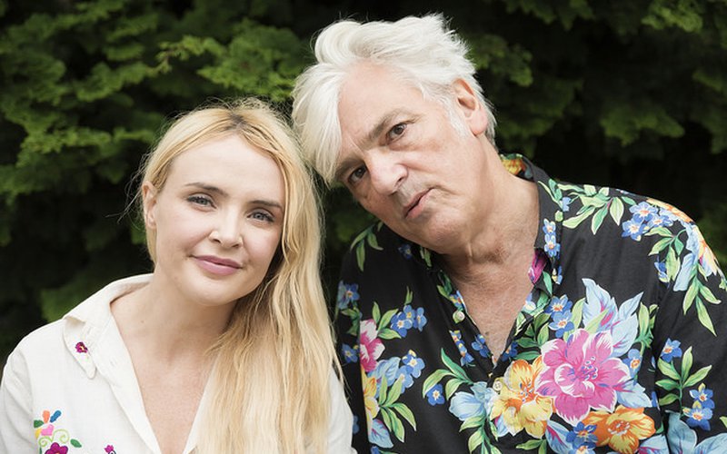 Portrait of Emma Swift and Robyn Hitchcock