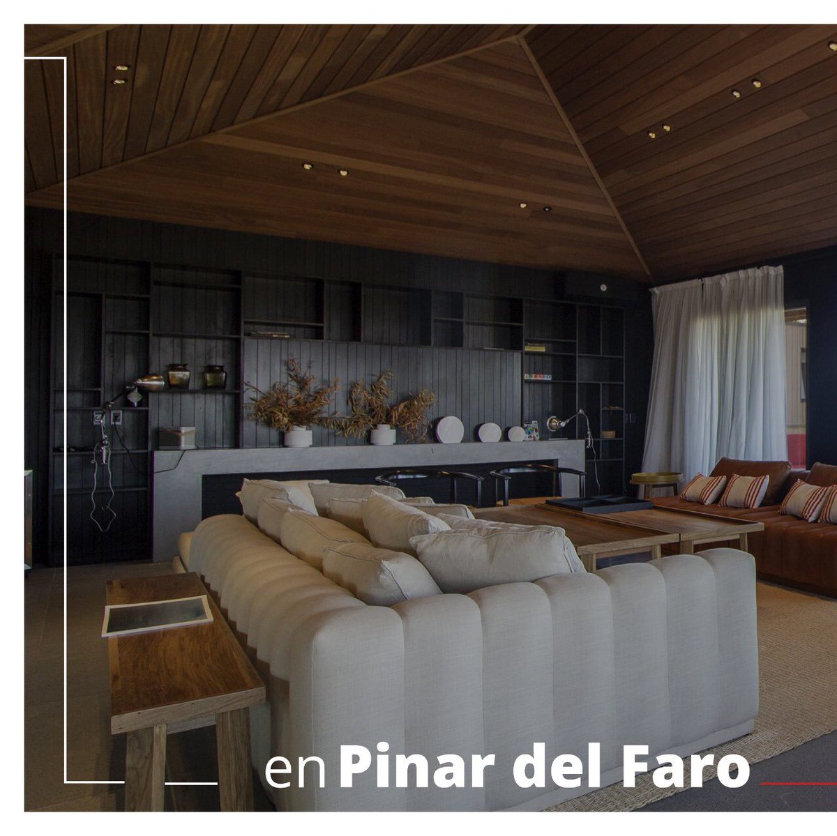 LocationUY tweet media