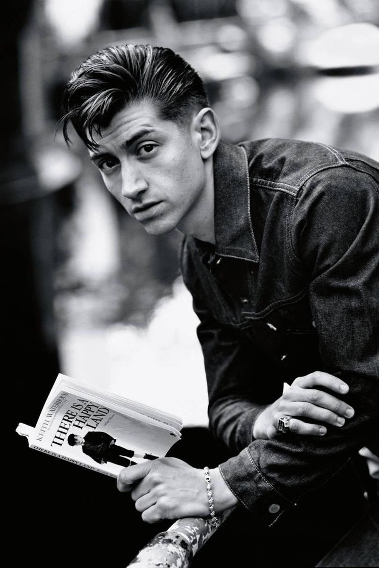 Happy Bday Alex Turner 