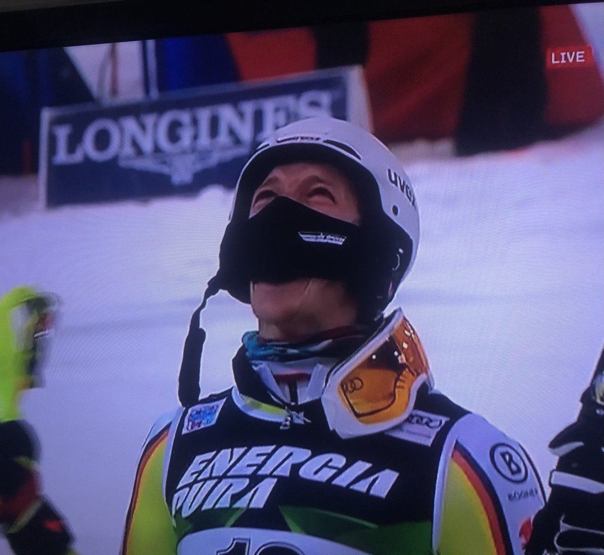 #emotions #sport #firstSLvictory #linusstrasser #twittski #vinterstudion #alpint @SVTSport @fisalpine @skiverband 🤗⛷ 