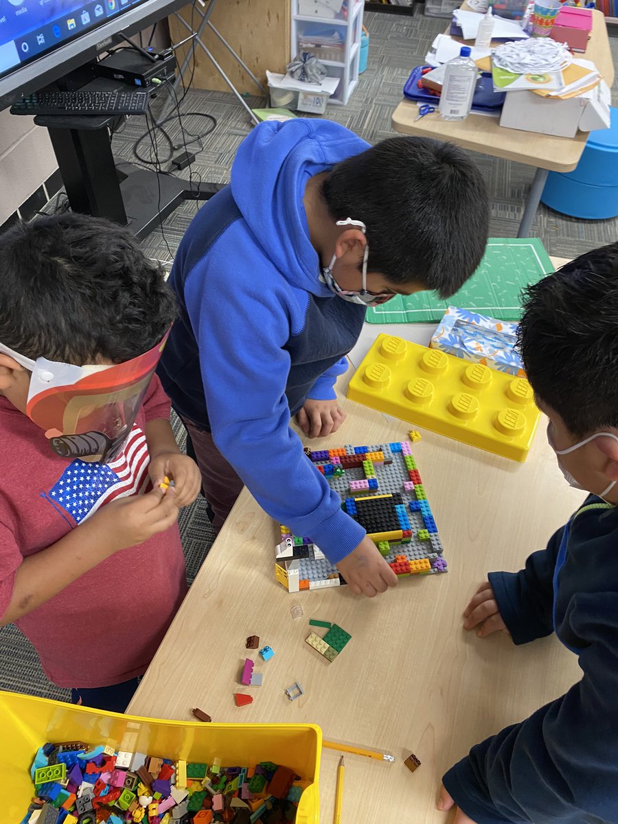 NESChallengeLab's tweet photo. Mrs. Alvarez and Mrs. Grubb’s Kinder and 1st grade classes created marble mazes with LEGO this morning! Students thought about how they wanted their maze to start, end, and what obstacles to include. 🧩 #KISDBEST #NimitzBEST #STEMifyyourlifeKISD https://t.co/gmoVSb5Tkl