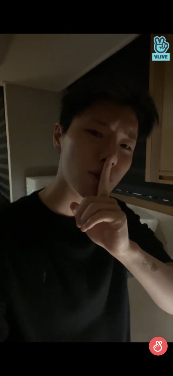 행복이 tweet media
