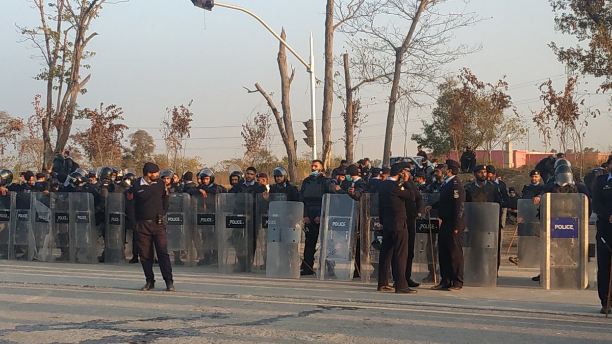 OurRights786's tweet photo. We are not foreigners. We are just graduating from foreign. This is not justice. This is power showment. We are on roads only for our future. Remove universities from blacklist. #JusticeForKyrgyzMedicos https://t.co/YWm2WXRQzH