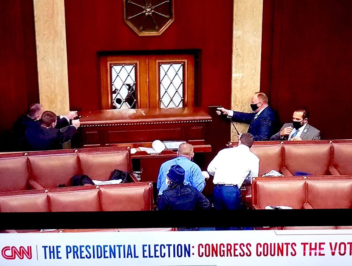 Dr. Manuel J. Gazapo Lapayese tweet media