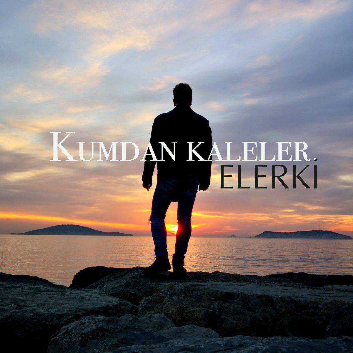 Elerki Taşkın' ın 3 şarkılık 'Kontrast' EP albümünden ilk tekli çalışması 'Kumdan Kaleler' 15 Ocak'ta tüm dijital müzik platformlarında.

<a href="/elerkitaskin/">Elerki</a>