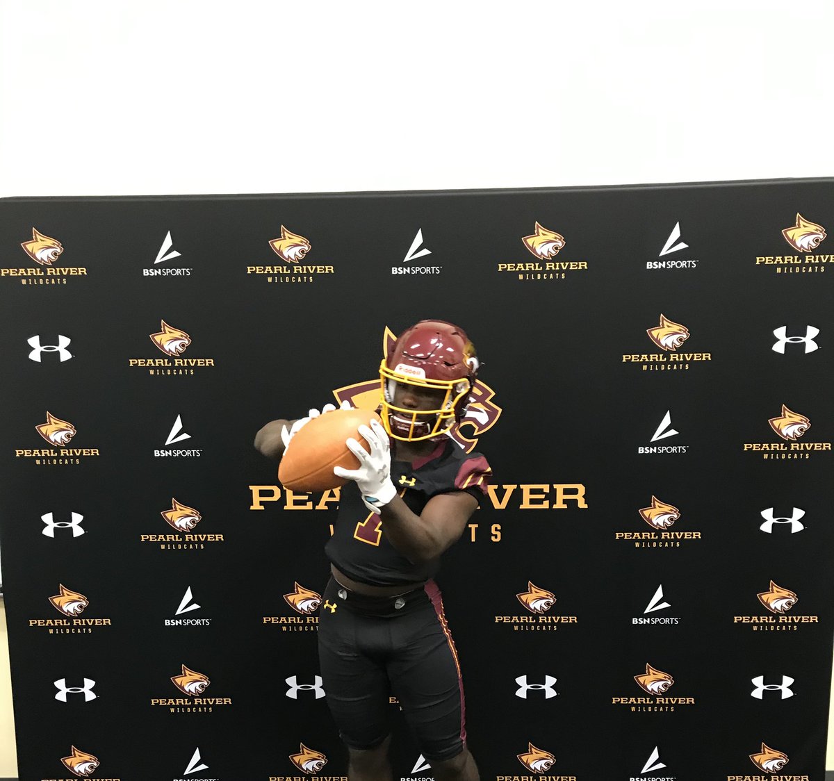 I am 110% committed 🐯🐾!!!! <a href="/CoachSmith_PRCC/">Seth Smith</a> <a href="/PRCCAthletics/">PRCC Athletics</a> <a href="/PRCC_Wildcats/">PRCC Wildcats</a>
