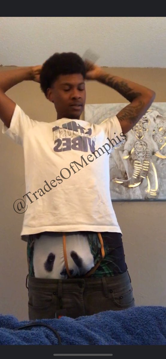 TradesofM's tweet photo. Who want this trade Facebook ? #TradesOfMemphis https://t.co/KlzfkMcPIi
