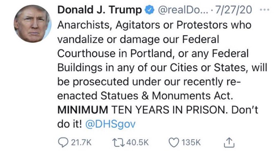 SamanthaTaghoy's tweet image. Last July, Donald Trump called for 10 year prison sentences for protestors who vandalise or damaged federal buildings.

Today, he has mobilised violent domestic terrorists into storming the US Capitol Building and Senate Floor with pipe bombs, guns and other weapons.