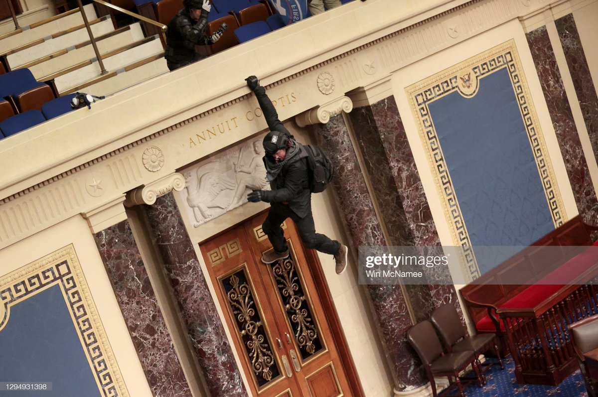 CalebJHull's tweet image. Images from inside the U.S. Capitol