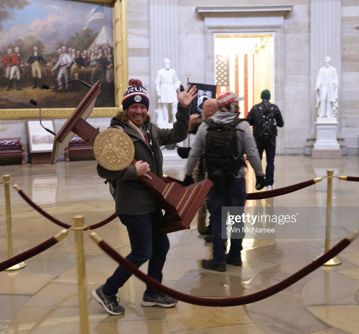 postcards4USA's tweet photo. How ya like us now? 

Trump protesters
vs
Trump supporters 
#TrumpRally
#Rotunda10
#CapitolBuilding https://t.co/iLPDBWVLcV