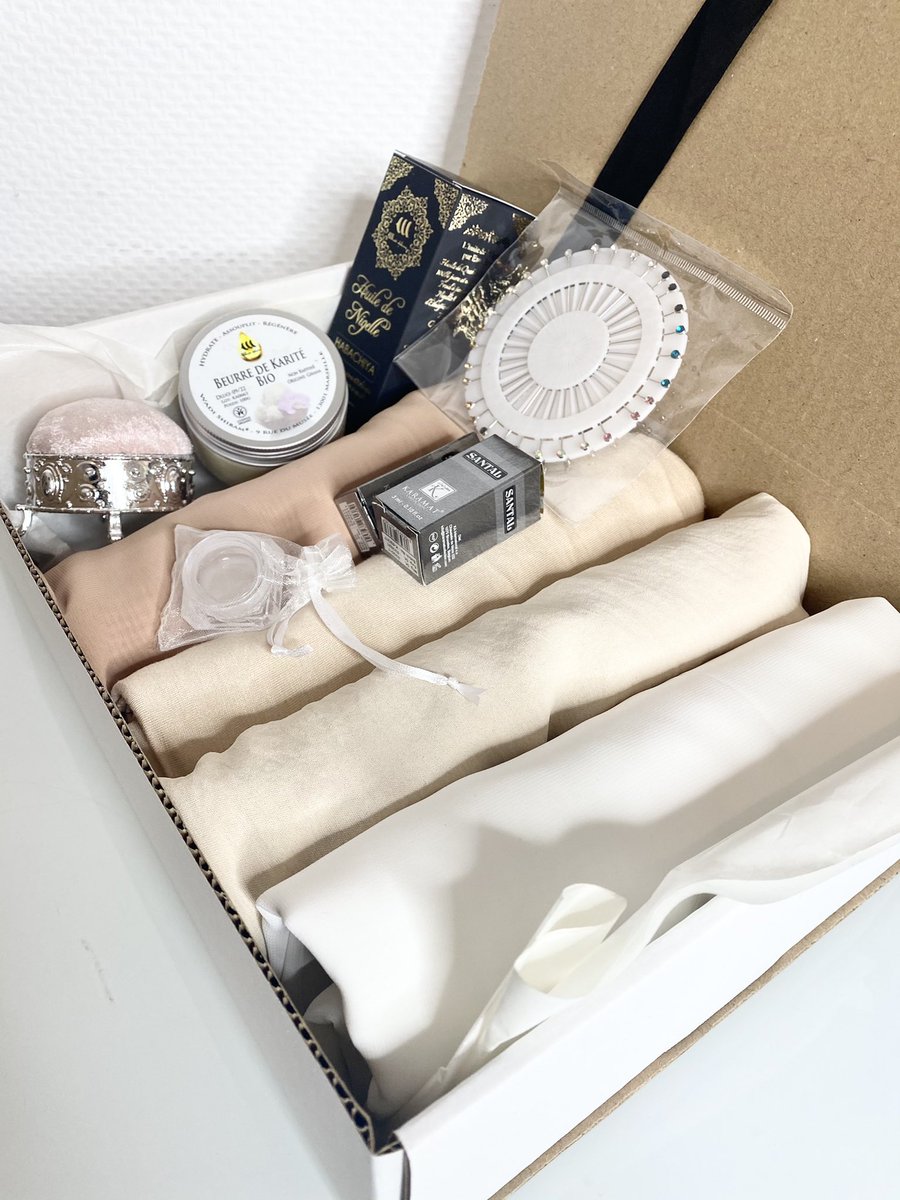 boxforsister's tweet photo. Compose ta box #box #gift #cadeau #hijab  #soiedemedine #musulmane #islam https://t.co/3k0itBHYs8
