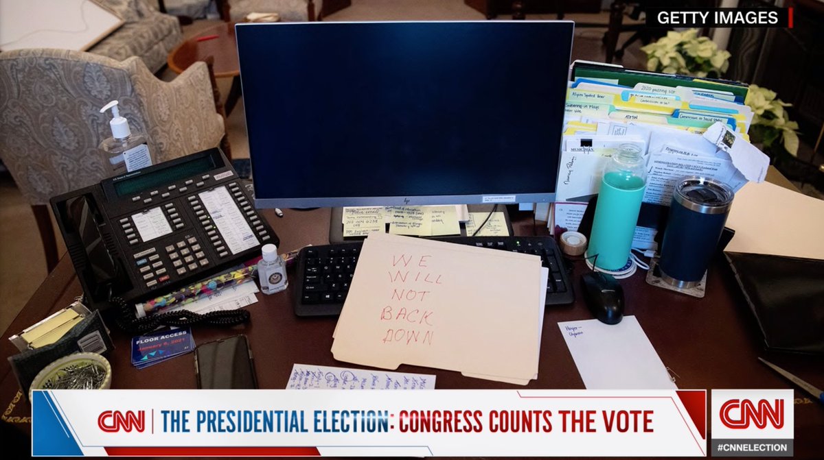 apbenven's tweet image. This is chilling.

Someone walked into Nancy Pelosi's office and left this note on her desk: "WE WILL NOT BACK DOWN."