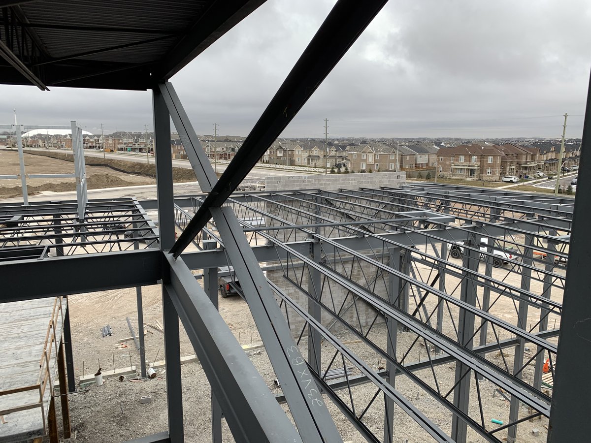This mighty one is still going strong through the winter. Construction progress at South West Milton High School <a href="/HaltonDSB/">HDSB</a> <a href="/stephensoneng/">Stephenson Eng.</a> #steelfordays #livelearnworkplay