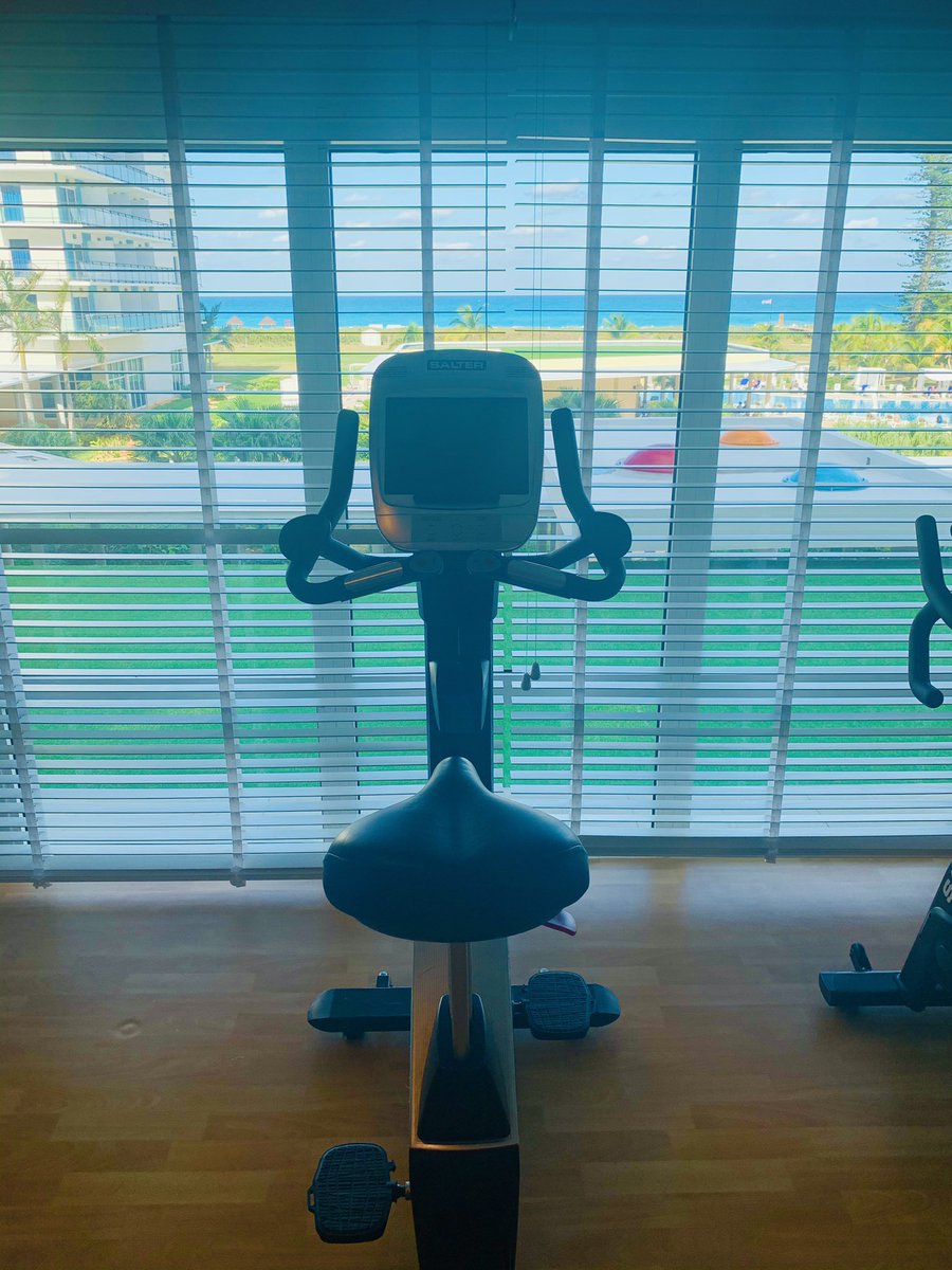 ShellevenHouse's tweet photo. Some say it is hump day..
I say it’s day off +gym +local paper on line day. #cuba cocktails 🍹 #mourneobserver @visitmourne @Mournelive @barrabest @WeatherCee @mourneseafood @EnjoyTheMournes @RickyMournes @ridethemournes @wearetrekni @JourneyHeroApp @TravelCuddly @HowWeTravelUK https://t.co/enyqjlbHGh