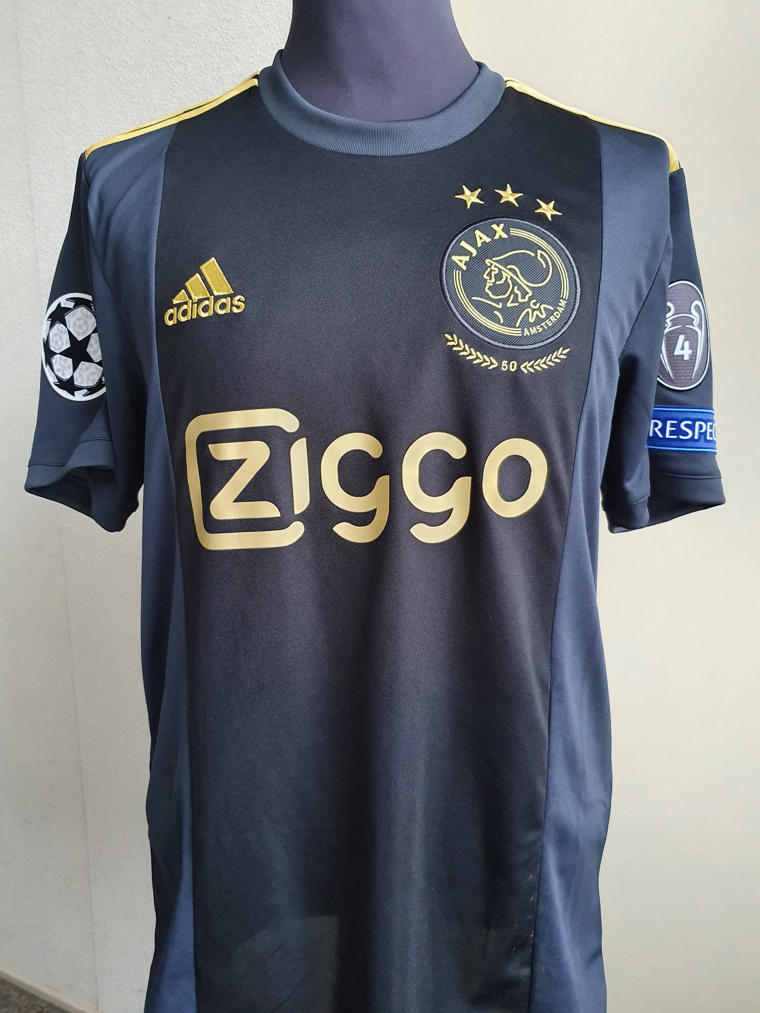 Ajax trainingspak 2021 zwart goud clearance