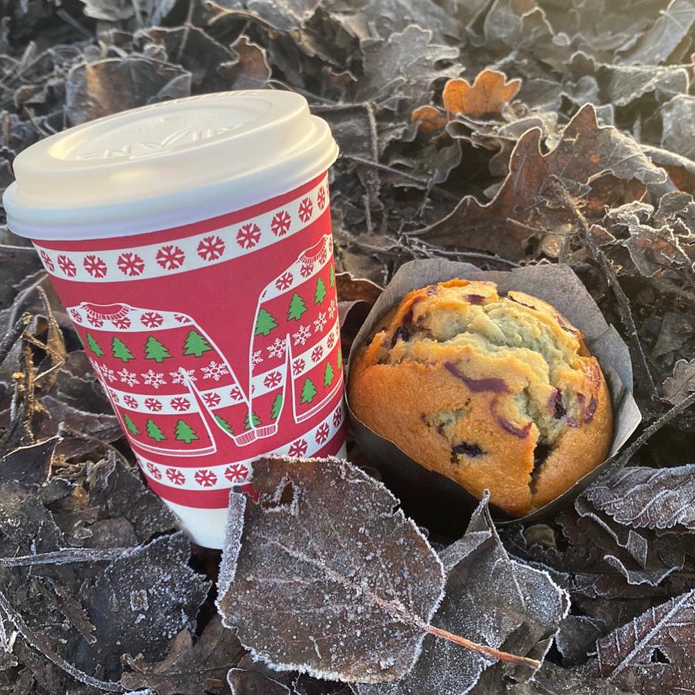 CafeCobtree's tweet photo. In these uncertain times we know how important it is to get out and to keep healthy and to stay positive, whilst adhering to the government lockdown rules.
We are OPEN for takeaway to our local customers that are taking their daily exercise in the park.
Keep safe everyone 🙏 https://t.co/ryq0iaU4UI