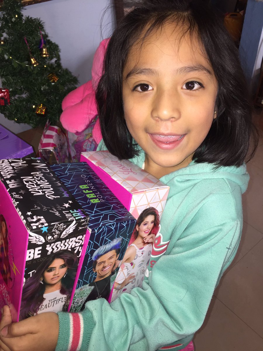 Muy feliz con mis muñequitos de los polinesios LOS AMO POLINESIOS
<a href="/PPTeamLesslie/">LESSLIE POLINESIA</a> <a href="/PPTeamRafa/">RAFA POLINESIO #JUMP</a> <a href="/PPTeamKaren/">KAREN POLINESIA👐🏿</a> <a href="/PlaticaPolinesi/">Los Polinesios</a> 
🥰😍