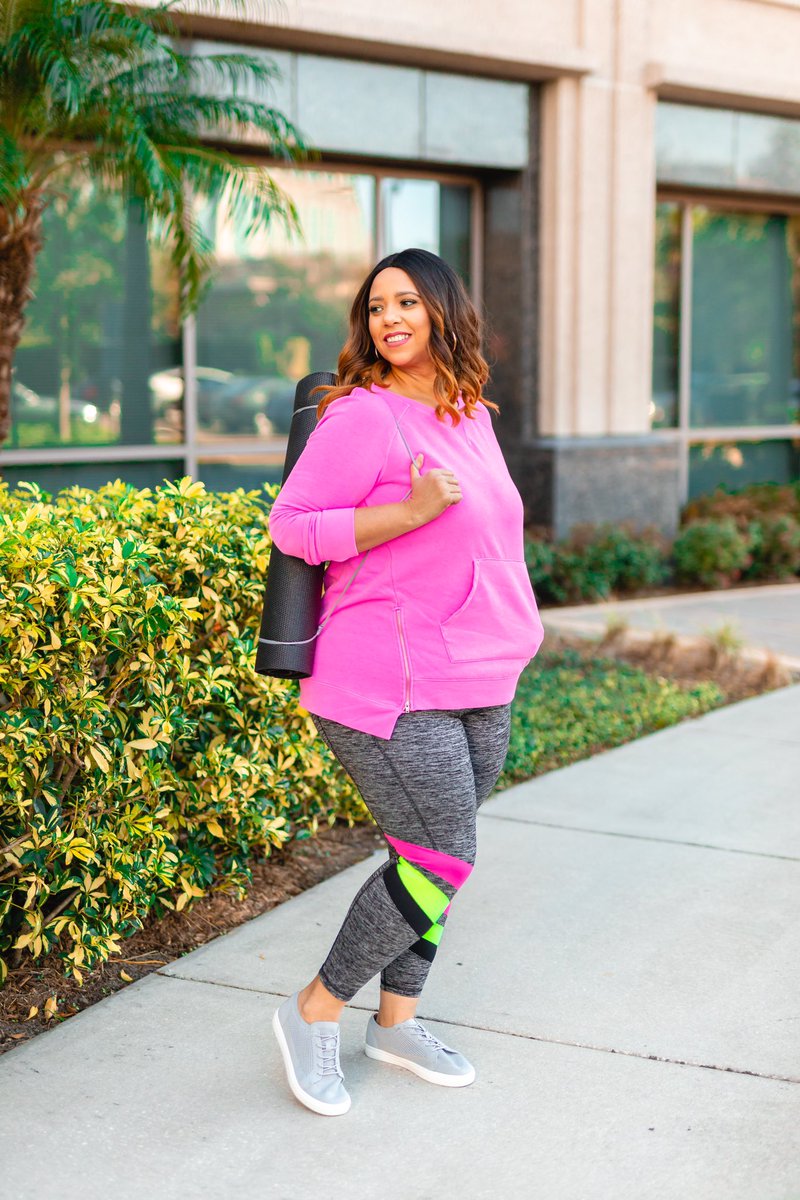 EstrellaFReport's tweet photo. Did you check out my Insta-stories takeover on the @lanebryant Instagram account yet? This is look #1. I styled “One LIVI Top Three Ways”. Head over there now to see the other looks!! 😘 #sponsored #lanebryant #liviactive #lanestyle #createyourlane #liviactivewear #farraestrella https://t.co/Fl16CyaFyf