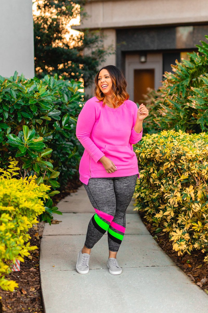 EstrellaFReport's tweet photo. Did you check out my Insta-stories takeover on the @lanebryant Instagram account yet? This is look #1. I styled “One LIVI Top Three Ways”. Head over there now to see the other looks!! 😘 #sponsored #lanebryant #liviactive #lanestyle #createyourlane #liviactivewear #farraestrella https://t.co/Fl16CyaFyf