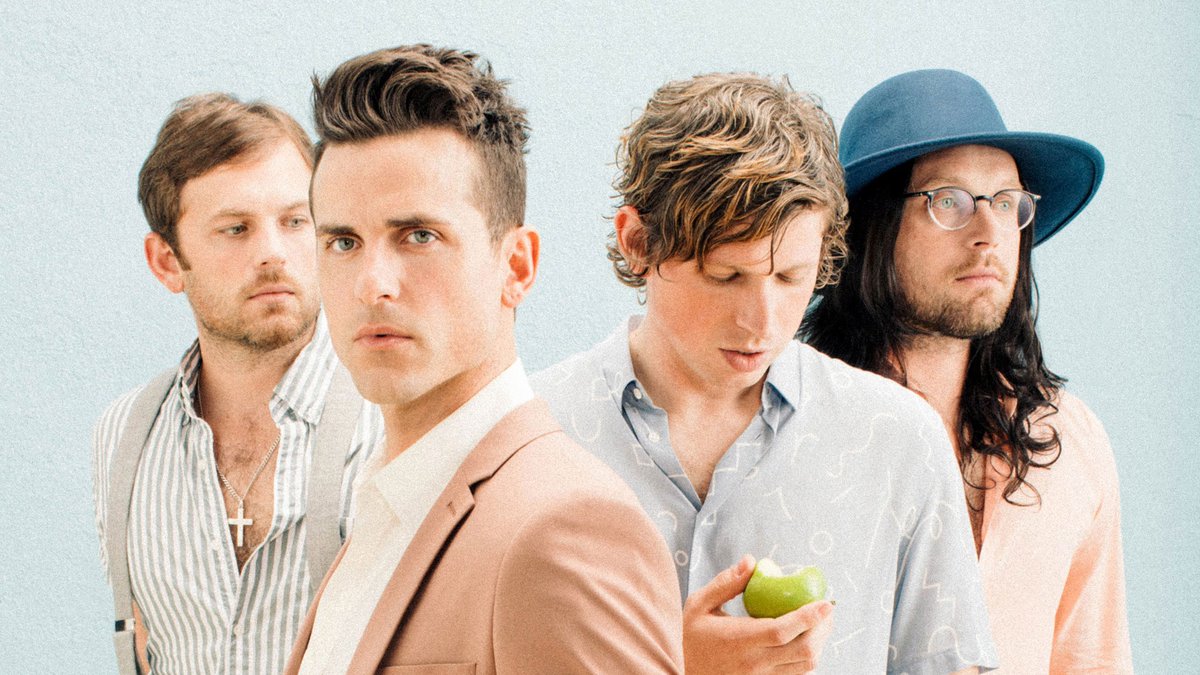 TOMORROW. 5PM. <a href="/Johnnyvaughan/">Johnny Vaughan</a>.

<a href="/KingsOfLeon/">Kings Of Leon</a> return 💚