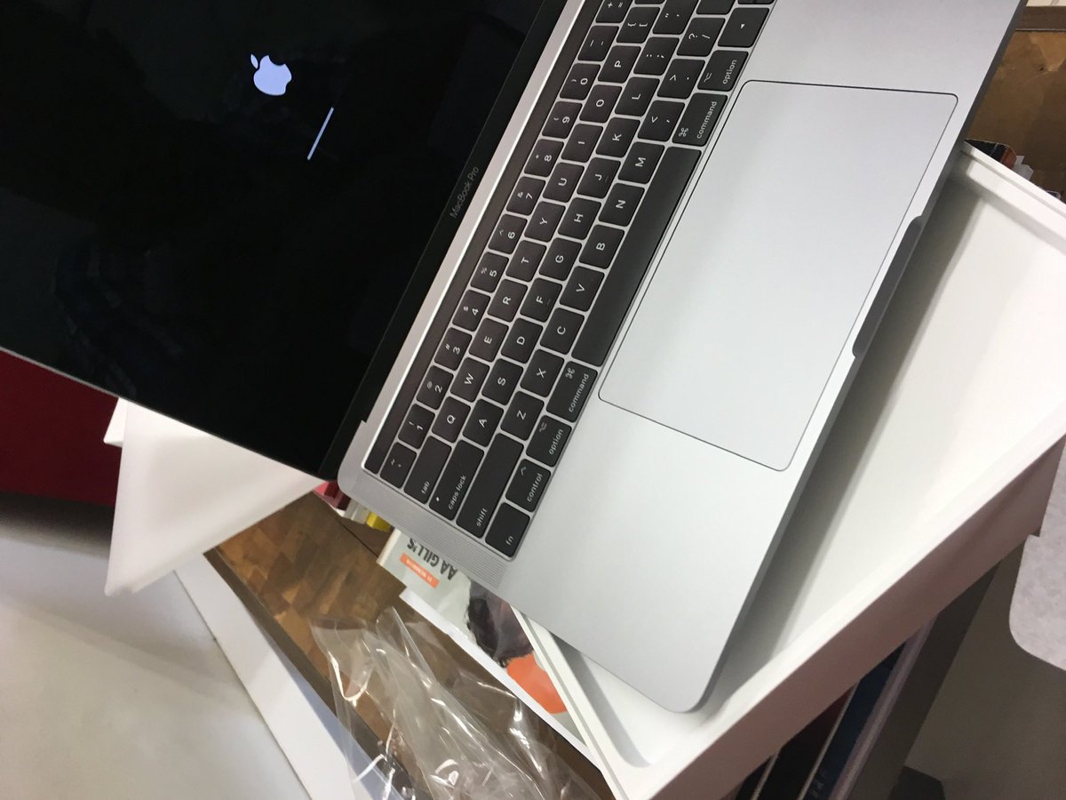 mr_boakye_'s tweet photo. @iTech911🚨
Enjoy Free...
•Delivery
•SetUp
•Installation of MAC OSX Support when you buy from #iTech911
|🖥💻|🔧⚙️|🚚📦|
Call/ WhatsApp/ iMessage
📲:0262666226
Warranty on All Products!
•iSell •iBuy •iSwap •iFix
•iMac •MacBook •iPhone
Accra,🇬🇭
#AppleDealerShip♻️ https://t.co/t1B8HXbeMa