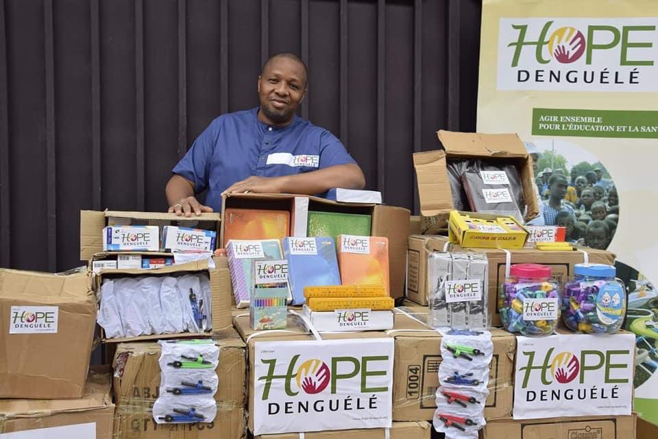 HopeDenguele's tweet photo. conduite par son président Ousmane TOURE a rendu visite à des écoles primaires de différentes localités du pays et des orphelinats,    avec les bras chargés de fournitures scolaires. Une caravane qui a duré 02 mois, pour soutenir les parents et élèves défavorisés pour la rentrée https://t.co/ShlRDZO3DK
