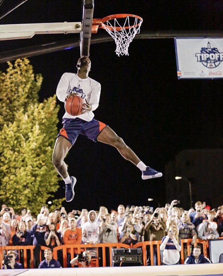oliviaonpurpose's tweet image. We are coming for you, Ole Miss. 

@Mr_Hooper32 I need the craziest dunk you have tonight 😏