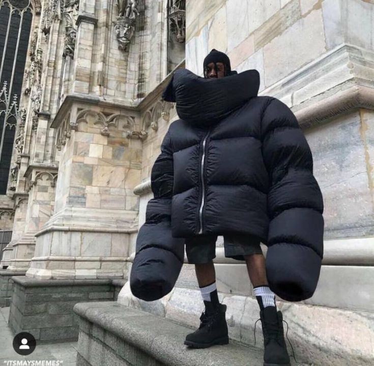 loraapriorrr's tweet photo. buscando outfit pa los exámenes de la uni https://t.co/e6Wy1hxx7N