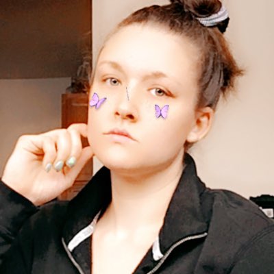 glittersngoo's tweet photo. #NewProfilePic https://t.co/hSMQMDpawO