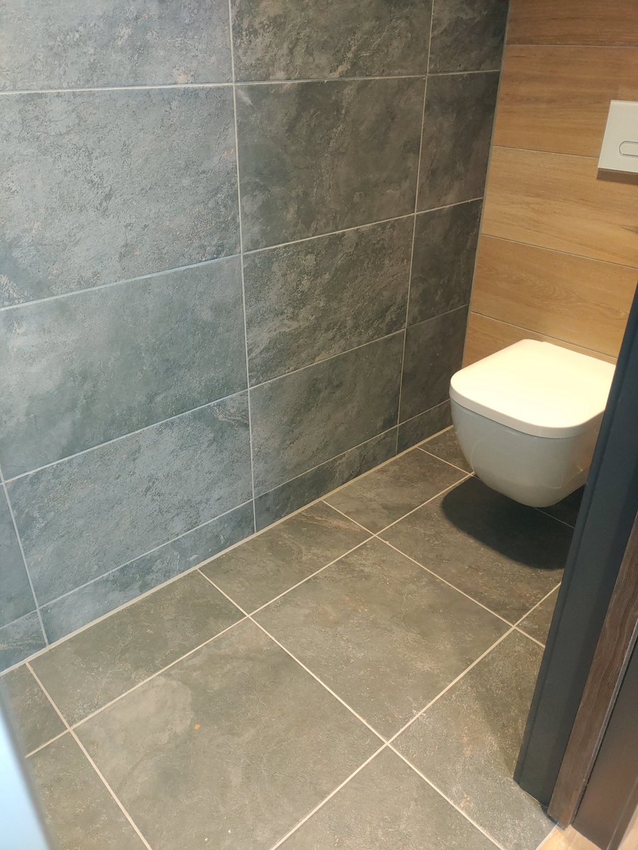 Major project finished Project!! Upstairs shower cabinet with seat. Really pleased with how this is worked out. Tiles from <a href="/Porcelanosa_EN/">Porcelanosa Group</a> and #tiling #tilingwork #MyMapeiProject