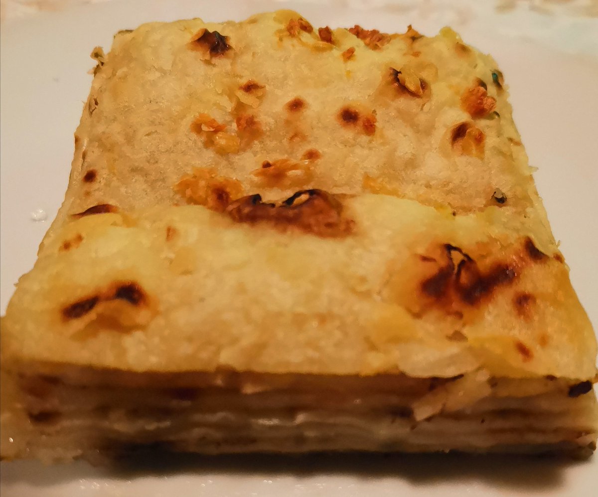 Битолскиот адет за бадниковата вечера е питулици со лук 😋❤️