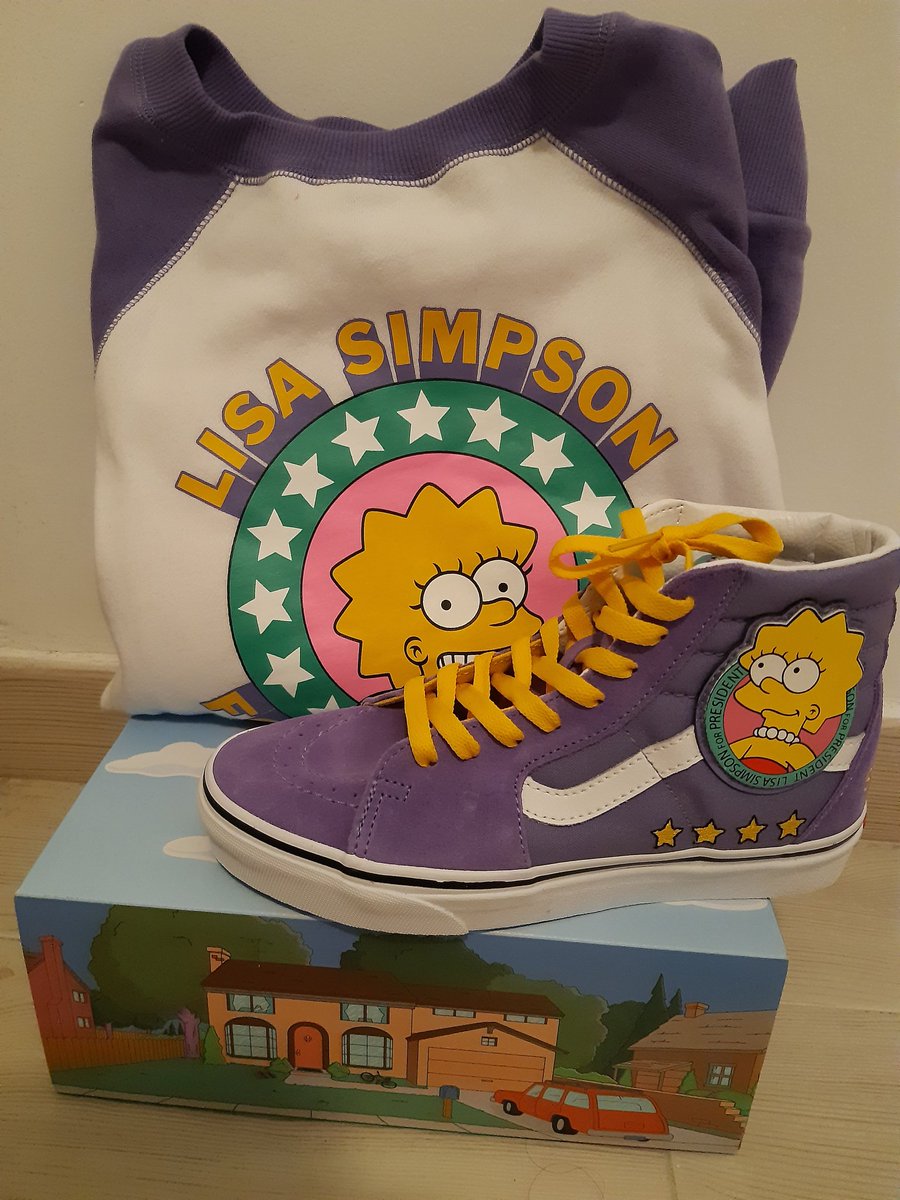 altuwi's tweet photo. Según parece me he portado genial este año🙃 #ReyesMagos2021 #LosSimpon @VANS_Europe https://t.co/UoAsbI3Ttf
