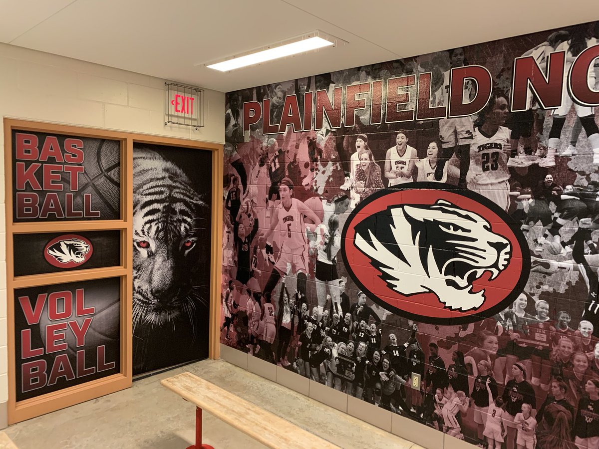 PNHS_Wbball's tweet photo. ‼️BIG UPDATE‼️
We have teamed with @pnhsvb to update our locker room! Past and present players are highlighted on our mural, as well as decals on all other walls. We are super excited with the updates we were able to do with the fundraising both our programs have done! 
GO TIGERS https://t.co/uYzoIY2jX2