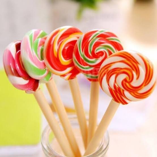 Леденцы изомальта. Леденцы на палочке прозрачные. Конфета на палочке. Использовать леденцы. Карамель леденцы.