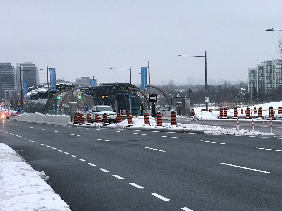 Additionally, two police officers were positioned at the north end of the rapidway. From my observations, they were there purely for education, and no tickets were issued for improper entry of a transit facility. I've seen reports on twitter of YRT enforcement also being present.