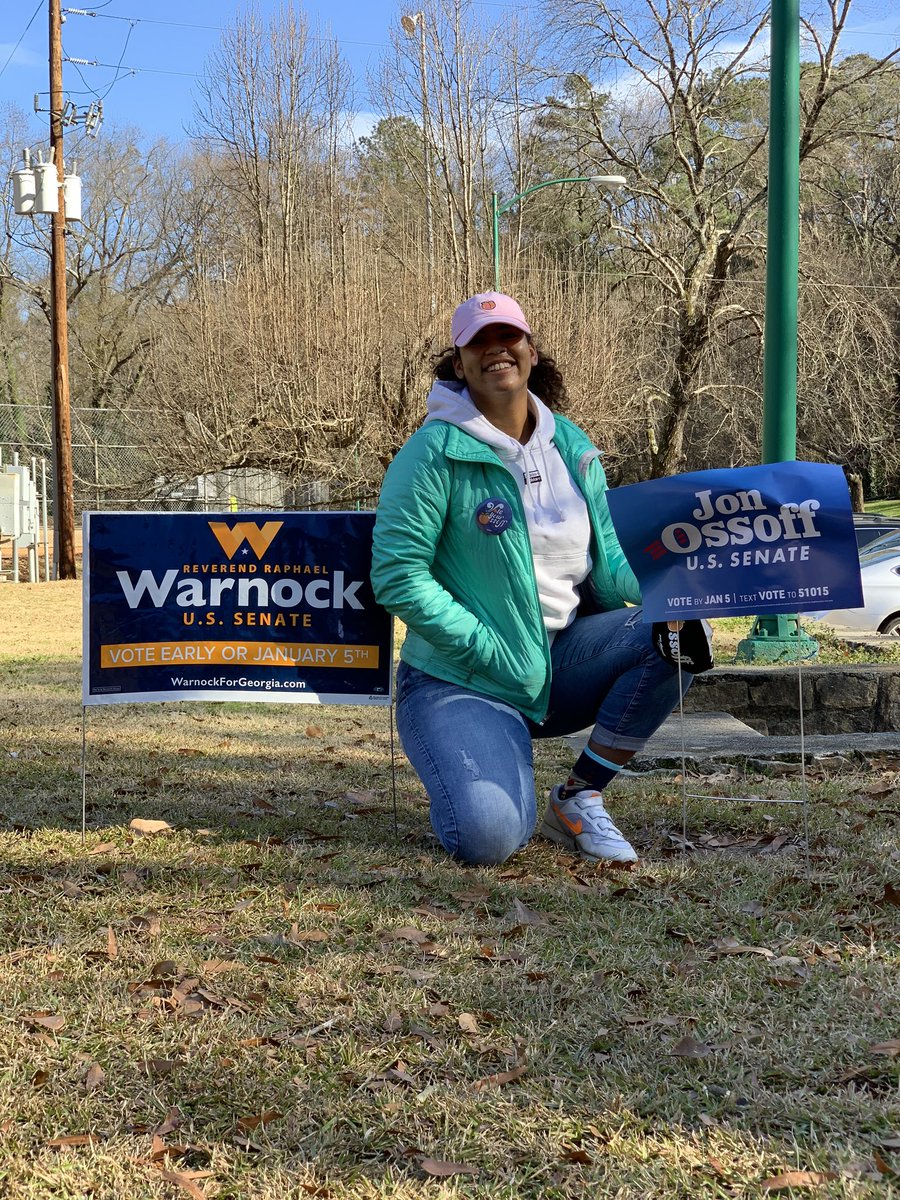 carringtonwalsh's tweet image. What a time. We did it, team. 💪🏾 thankful for my friends who volunteered their time and for my teammates who just absolutely grinded for these candidates 🍑❤️#turnoutGA