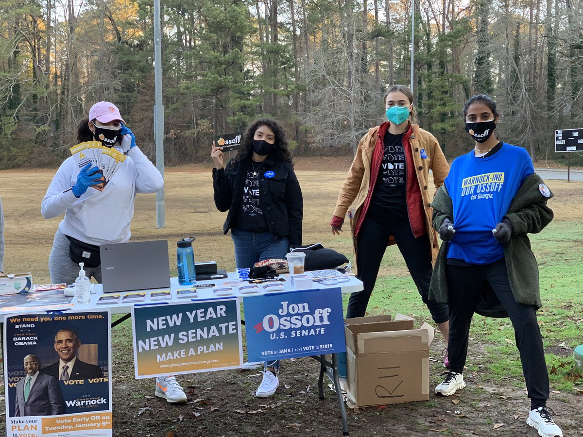 carringtonwalsh's tweet image. What a time. We did it, team. 💪🏾 thankful for my friends who volunteered their time and for my teammates who just absolutely grinded for these candidates 🍑❤️#turnoutGA