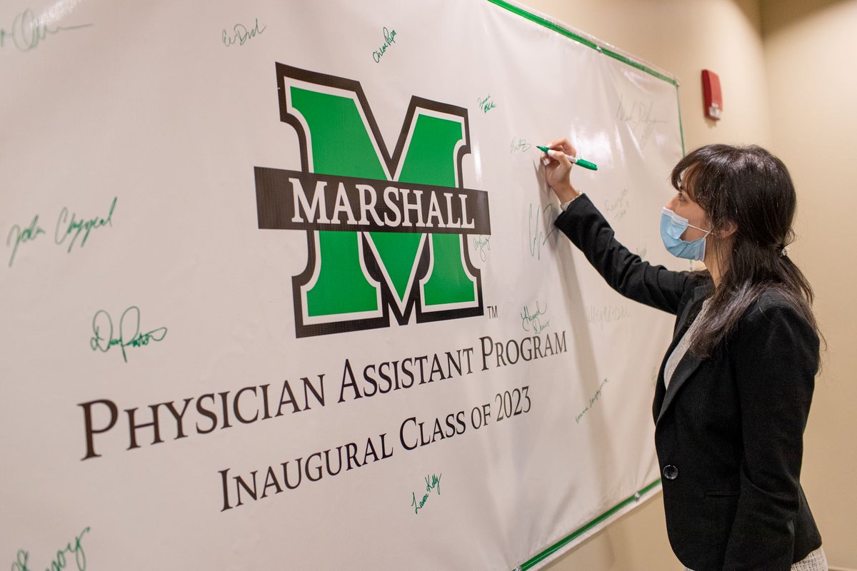 MUSOMWV's tweet photo. #MUSOMWV is proud to welcome its first class of #PhysicanAssistant students. Read more at https://t.co/TIS6iLiNmj ๐#MarshallU #MUSOMWV #GoHerd๐ https://t.co/DZqwufVUgl