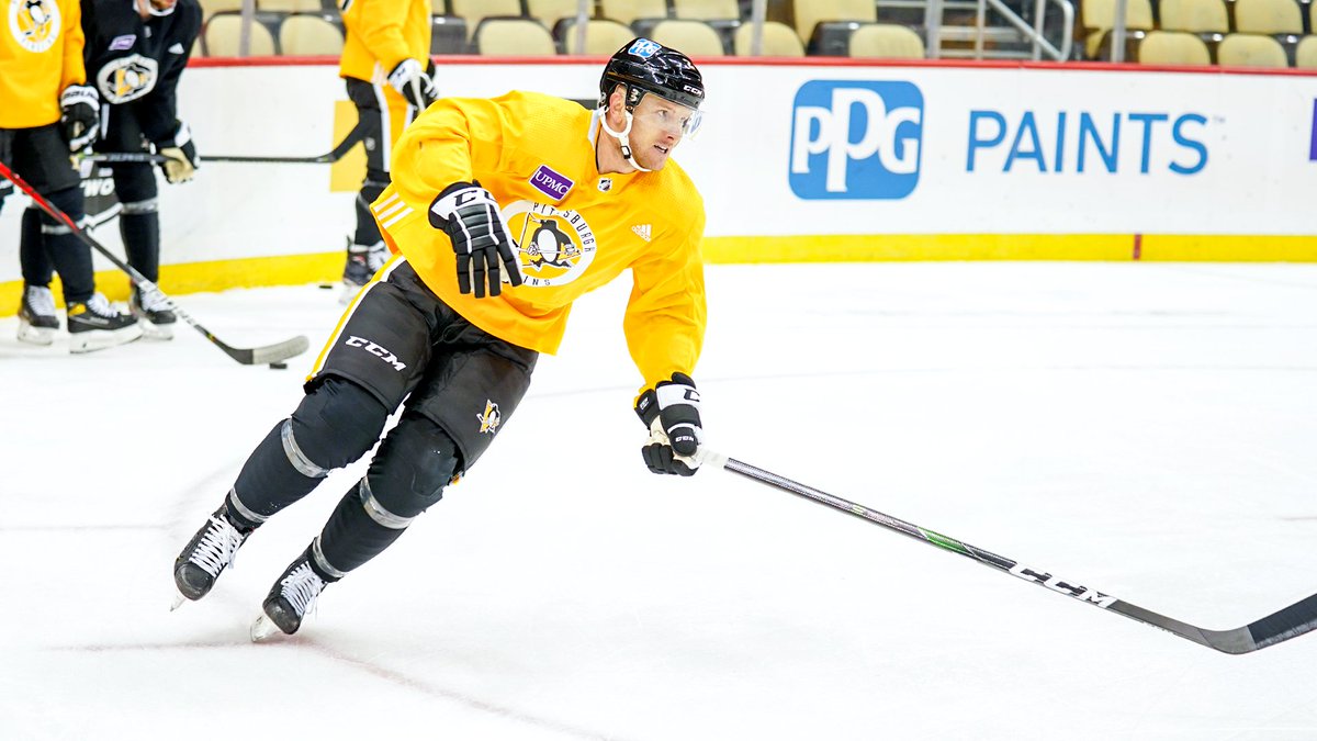 penguins's tweet photo. One week until NHL hockey. https://t.co/bv1LKPiIar