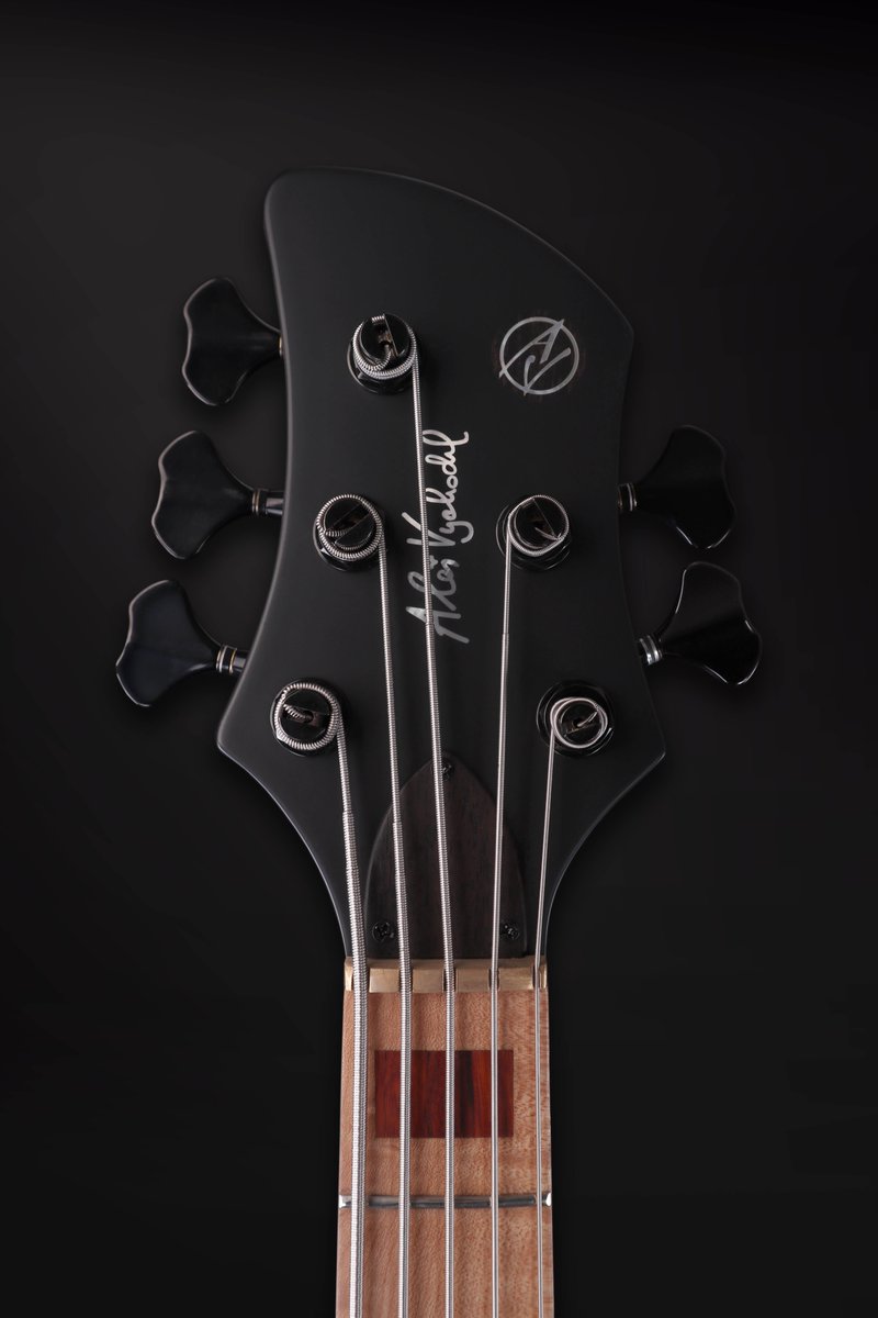 avbasses's tweet photo. This is the headstock of a latest bass. AV1-5  with hard maple body and Wenge/Bubinga neck. 
Check back soon for more pictures.

#avbasses #alesvychodilbasses #bassguitar #5string    #electricbass #bassplayer #bassgear #notreble https://t.co/gu5CYYL0Hm
