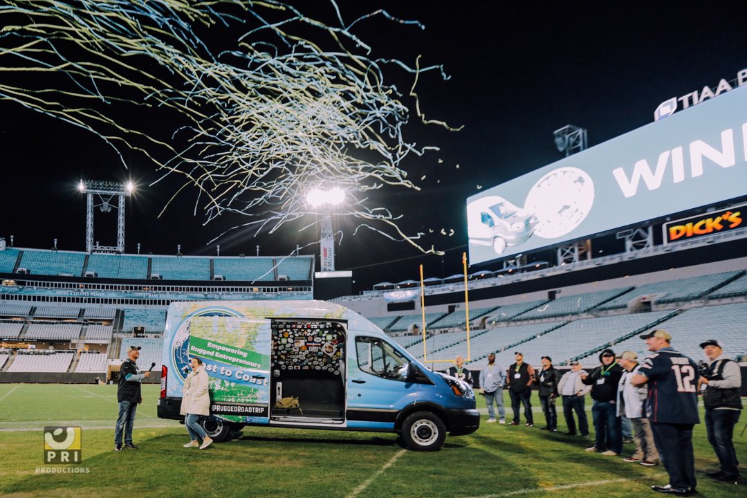 Congratulations to BoxDrop on setting the world record for making the the highest stack of mattresses in recorded history! 🎉😴🛌