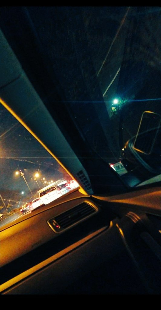 "Pek ciddiye alma 
Belkide akışına bırakmalı hayatı."