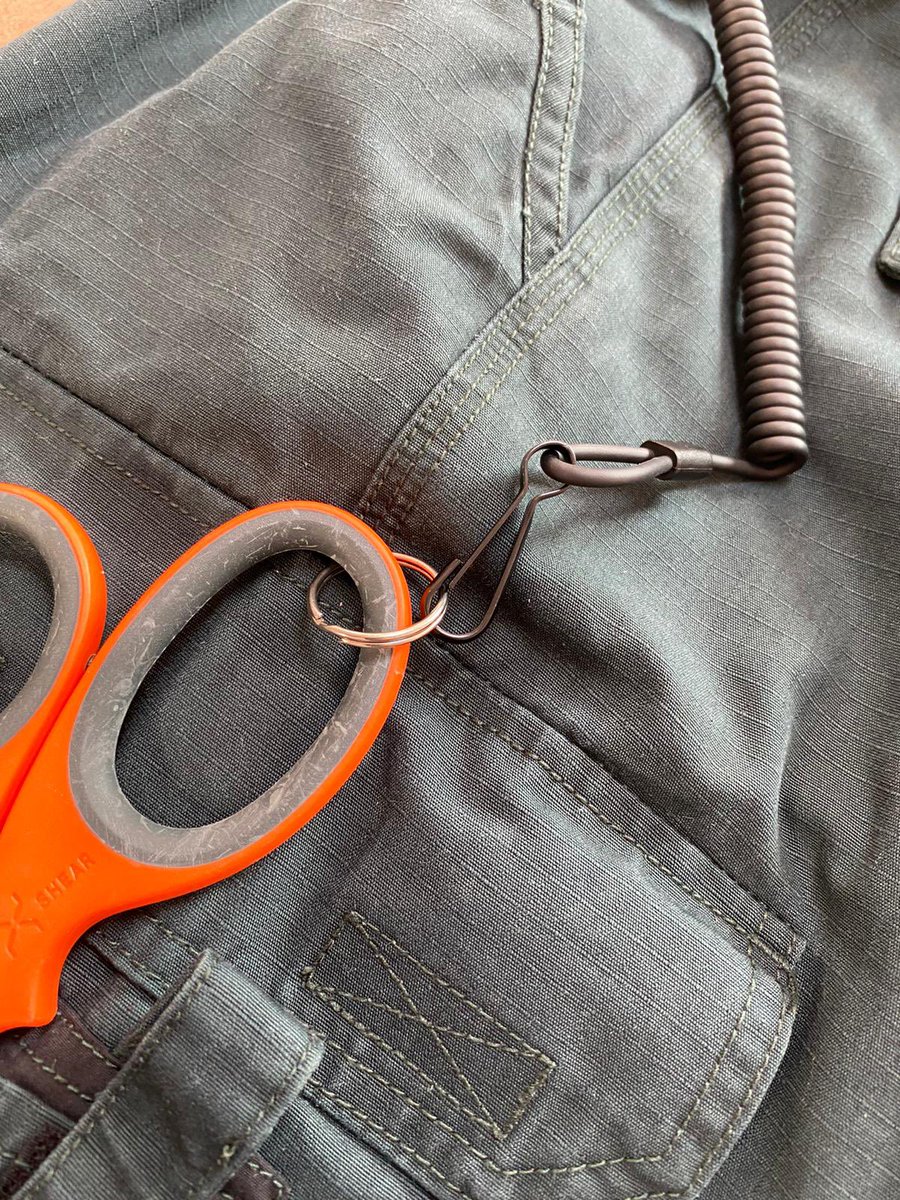 medicalaidememo's tweet photo. Back in stock! #orange #xshears #trauma #traumashears #tactical #HEMS #prehospitalcare #tuffcuts #bestshearsever #Paramedic #nurse #doctor #ambulance https://t.co/wFswzEojnF