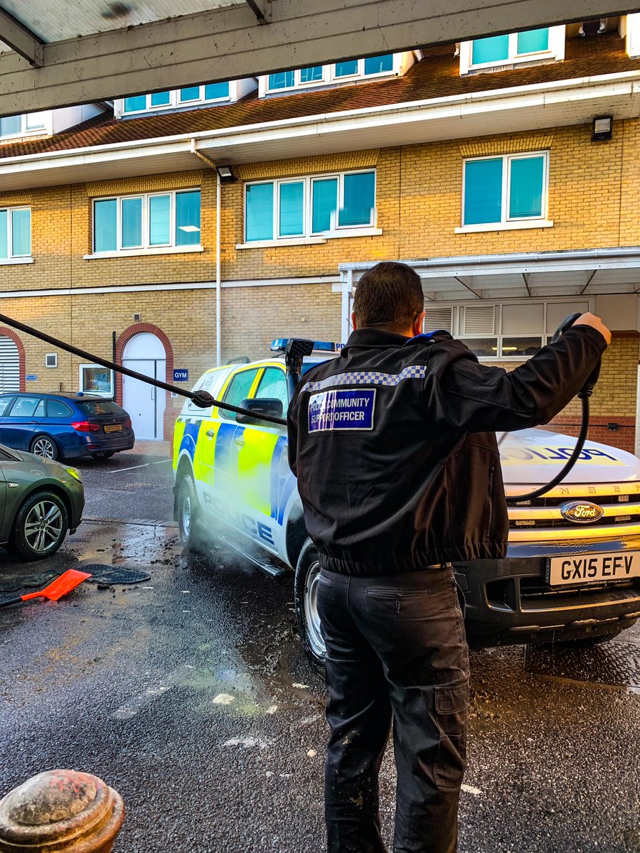 Runnymede Beat (Surrey Police) tweet media