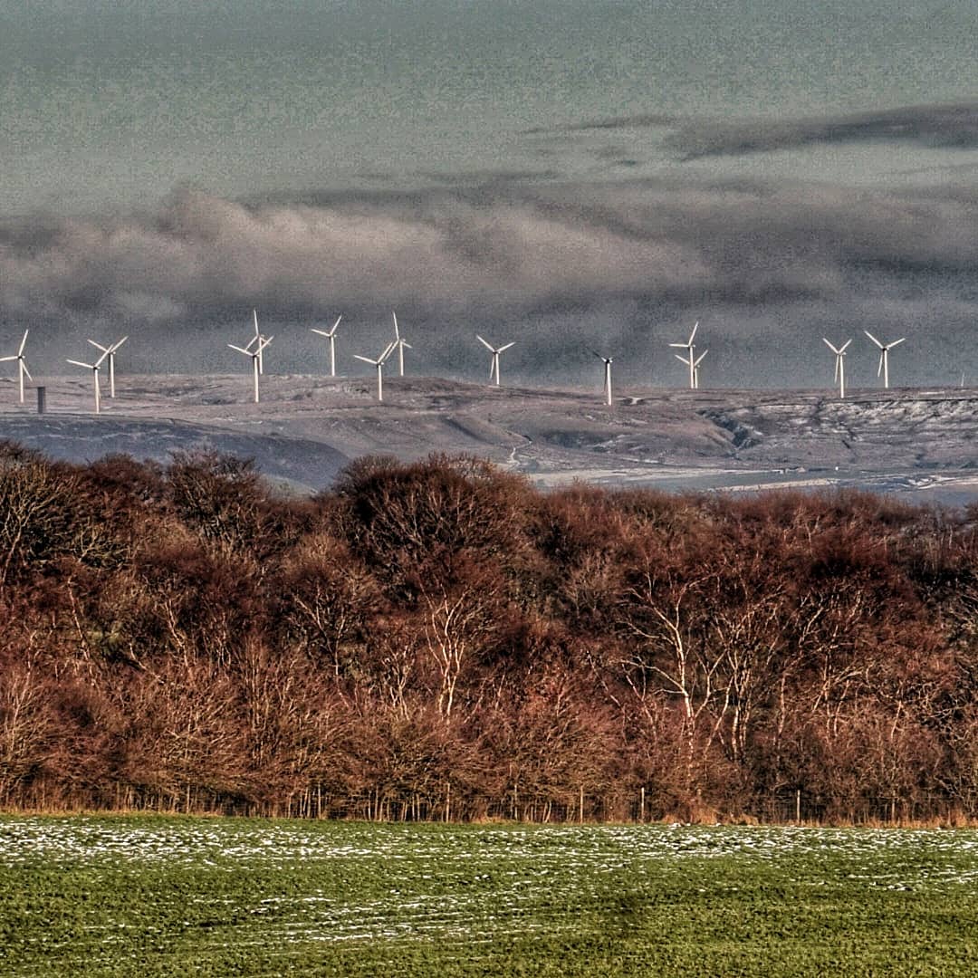 Planetphil168's tweet photo. Some views towards Manchester and the Lancashire moors from high up on Scout Rd, above Bolton
#scoutroad #manchesterviews #telephotography #mills #cottonmills #chimney #sonya6300 https://t.co/Za7fksVfTm