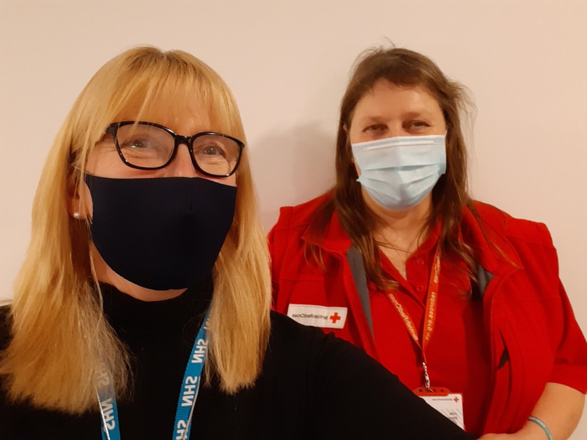 AltHealthAllPCN's tweet photo. Fantastic team effort: more than 500 Covid-19 vaccinations today to our wonderful patients inc. our care homes. The smiles say it all. @stjohnsmedical @Mazsangha @nigellorde @AltrinchamMedi1 @ParkMedical1 @WestTimperley @ShayLaneDoctors @RedCrossNorth @TraffordCCG  #Altrincham https://t.co/yyJ8LmTe3v