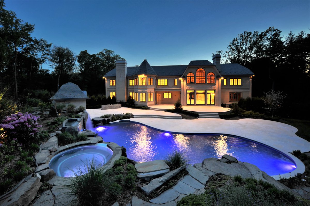 #Staycation #summer2021 #wowfactor #backyardoasis #pool #swimmingpool #lagoon #naturalstone #landscape #landscapedesign #turnkey #dreambig #dreambigger #onecallaway 201-785-0800
